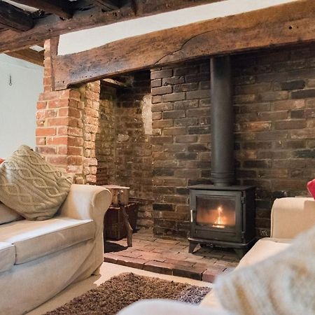 Walnut Tree Cottage By Bloom Stays Faversham Esterno foto